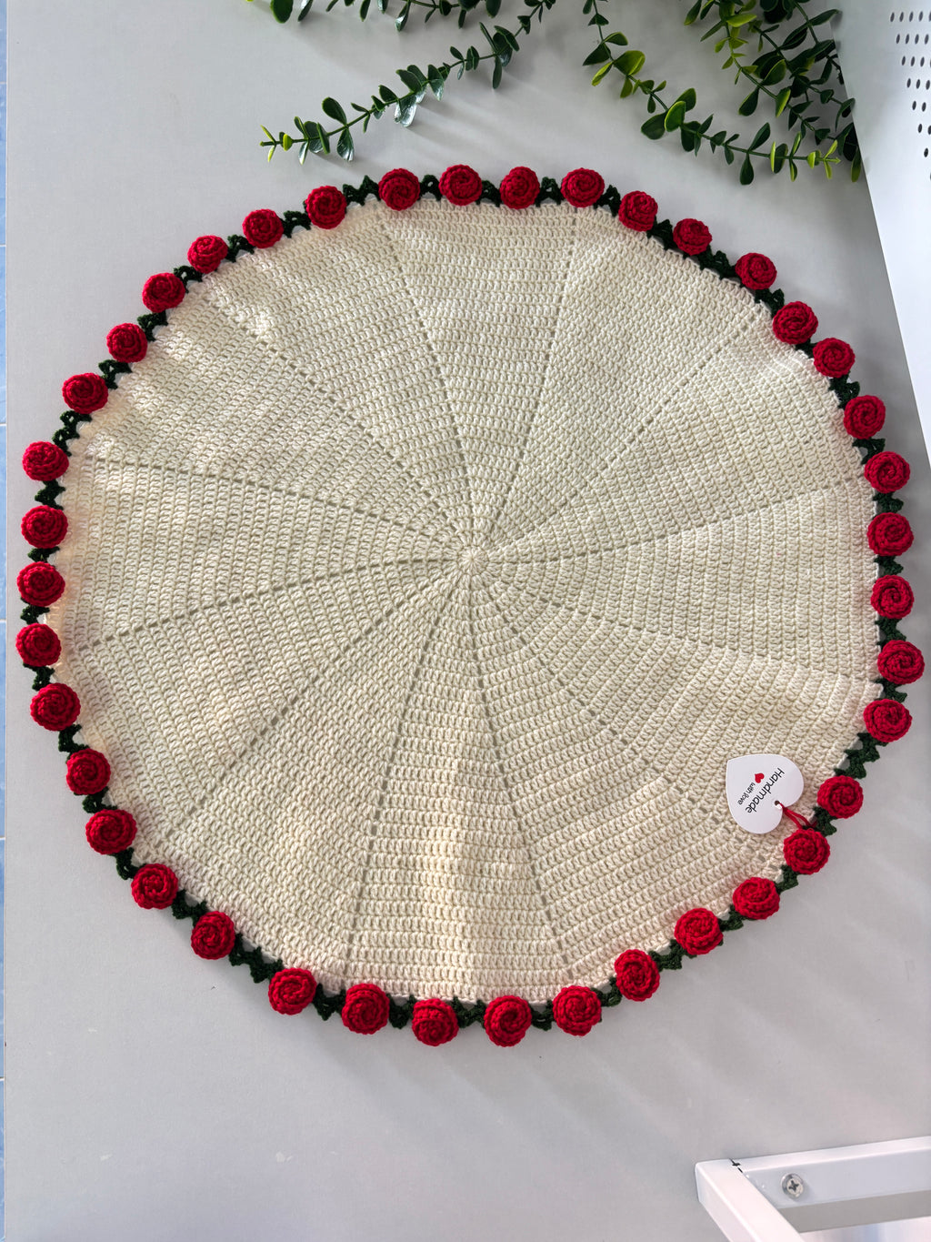 Crochet rose flower bouquet blanket | Nesty Crafters