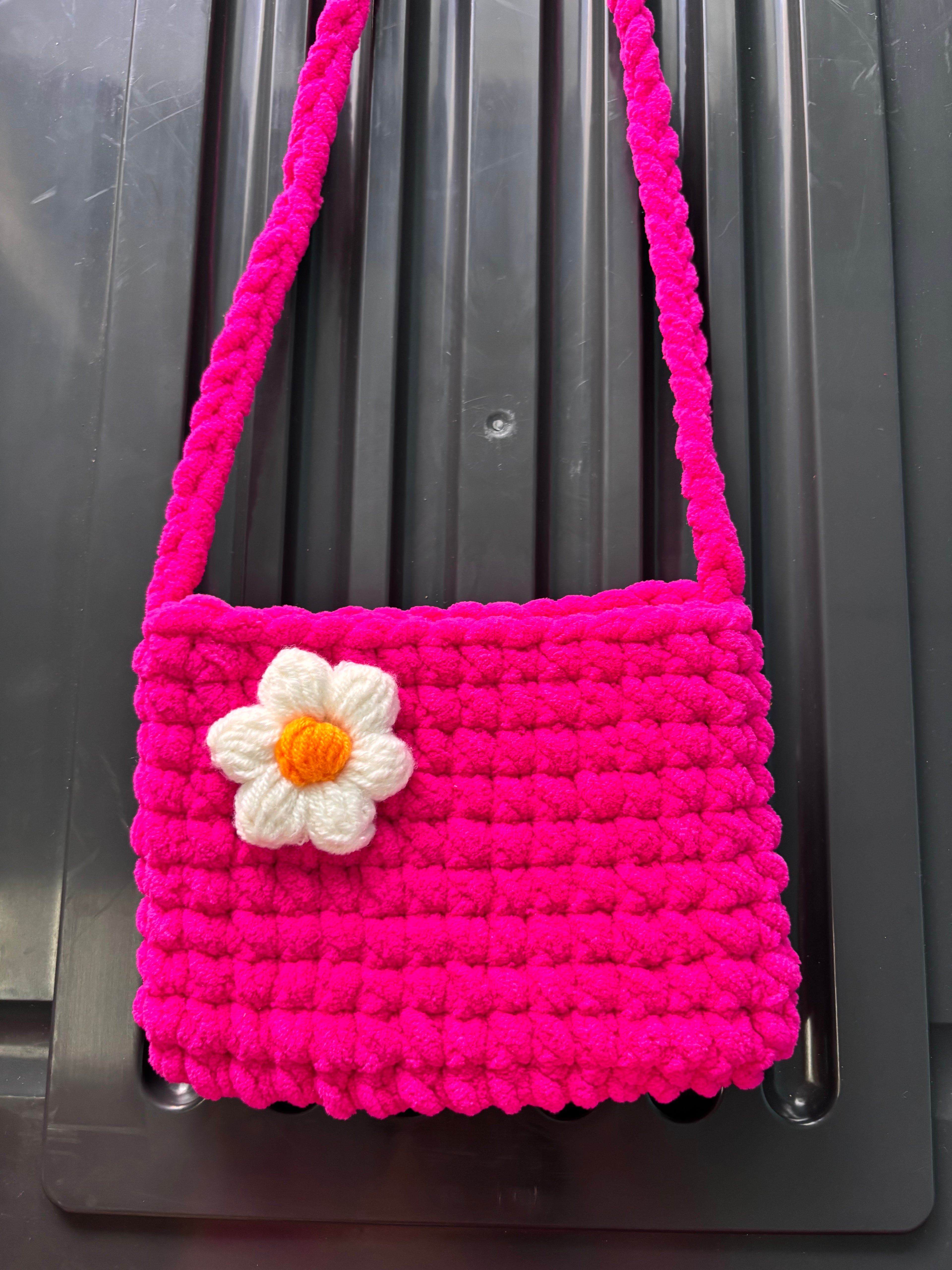 Crochet cute plush yarn bags for girls | Nesty Crafters
